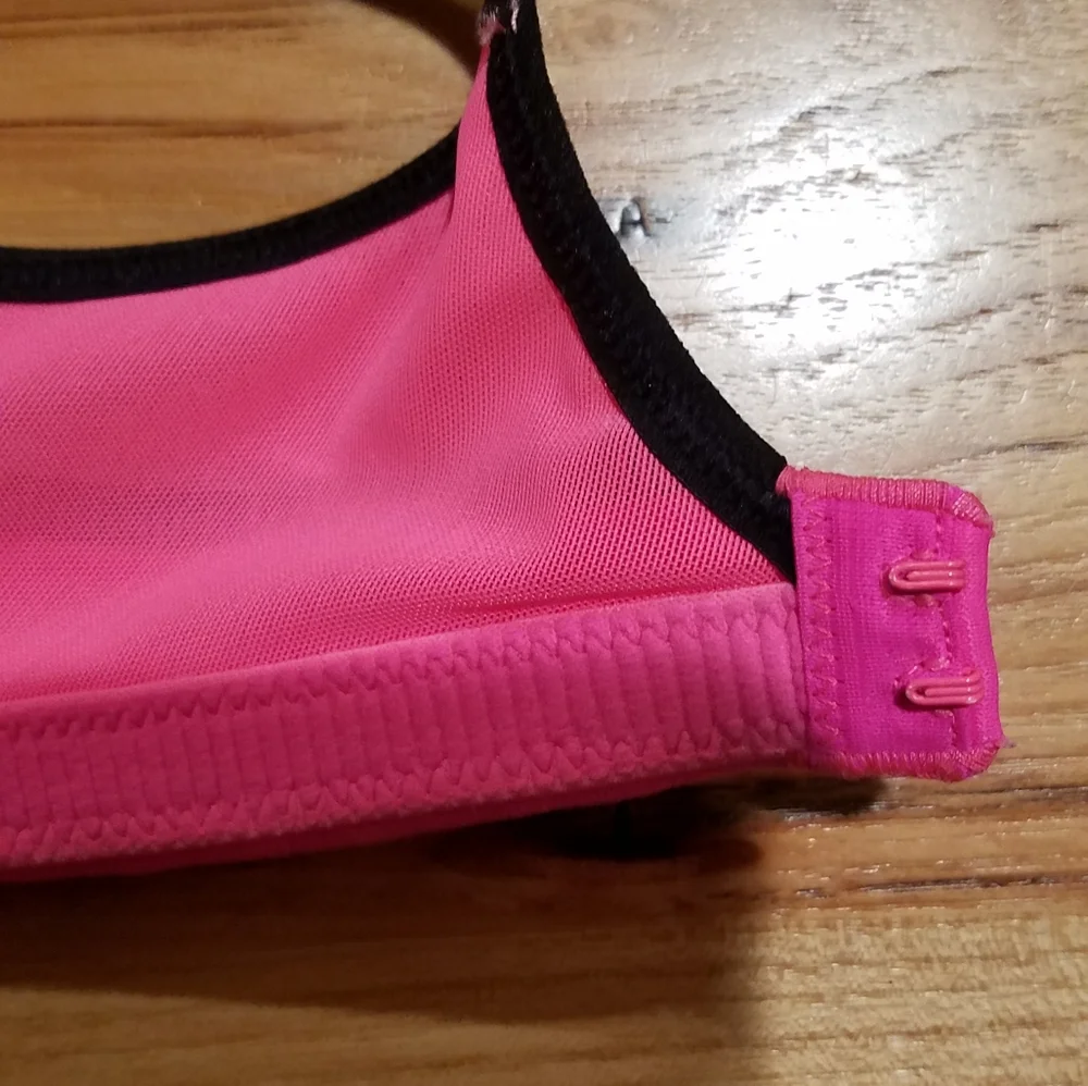 VICTORIA’S SECRET VSX Sport Racerback Sports Bra Size 34C - Picture 3 of 9